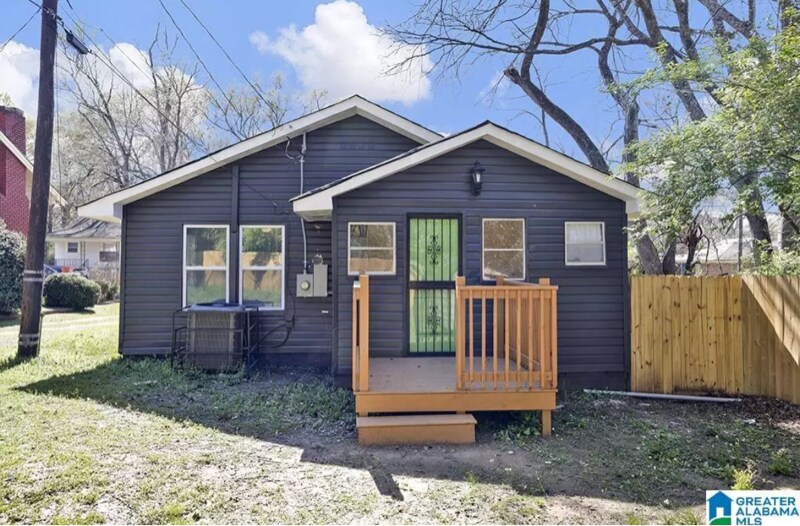 Building Photo - 915 9th St SW