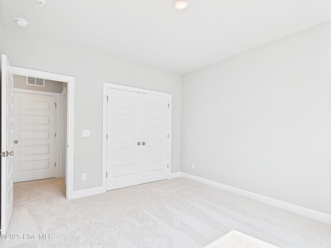 Building Photo - 1251 Shaw View Aly
