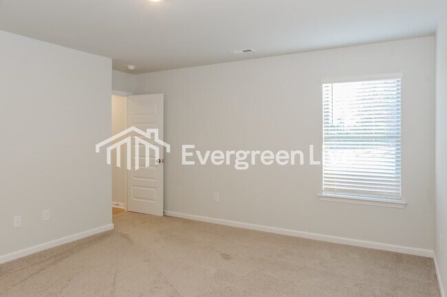 Building Photo - 22629 Dashwood Ln