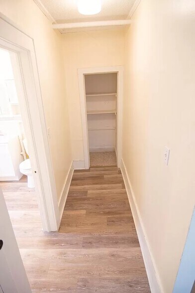 Pantry - 1922 Jefferson St NE