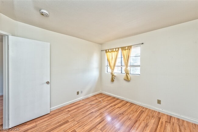 Building Photo - 7686 Selby Ct