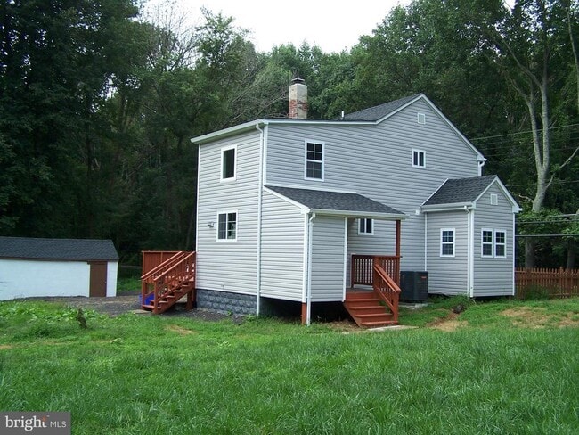 Building Photo - 20001 New Hampshire Ave