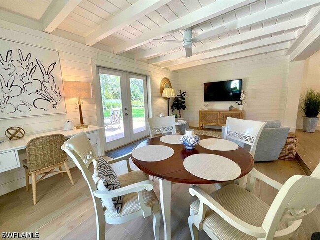 Building Photo - 1530 Mandarin Rd