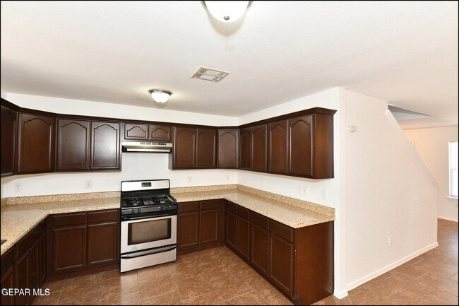 Building Photo - 1591 Hartsdale Dr