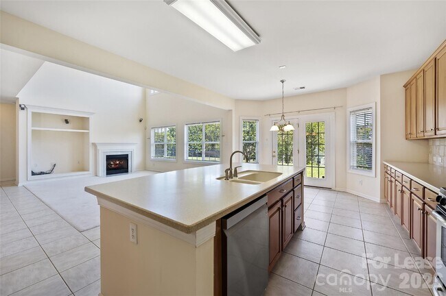 Building Photo - 12315 Chesley Dr