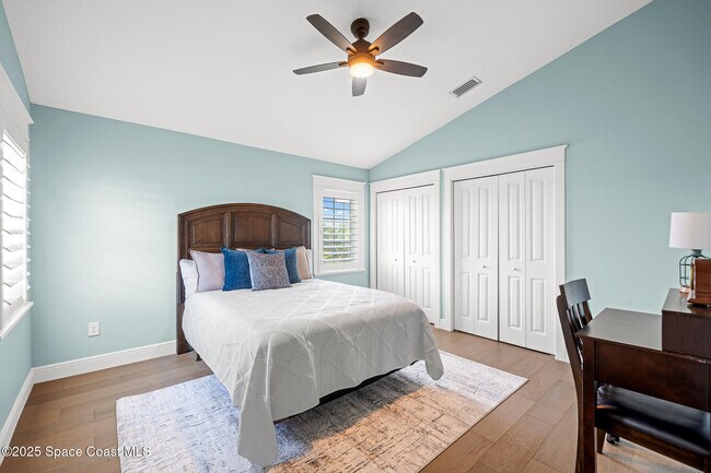 Building Photo - 14 Cottage Ct