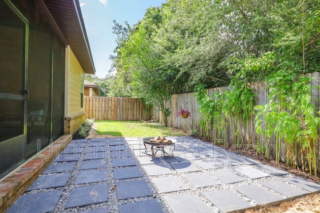 Building Photo - 96 Benton Blvd