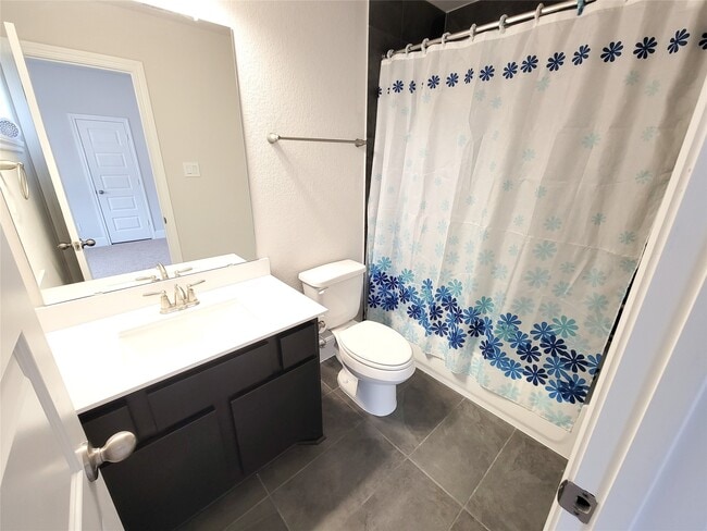Building Photo - 13806 Friarstone Pointe Dr