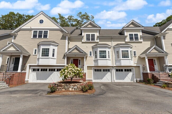 Primary Photo - 10 Murray Ave