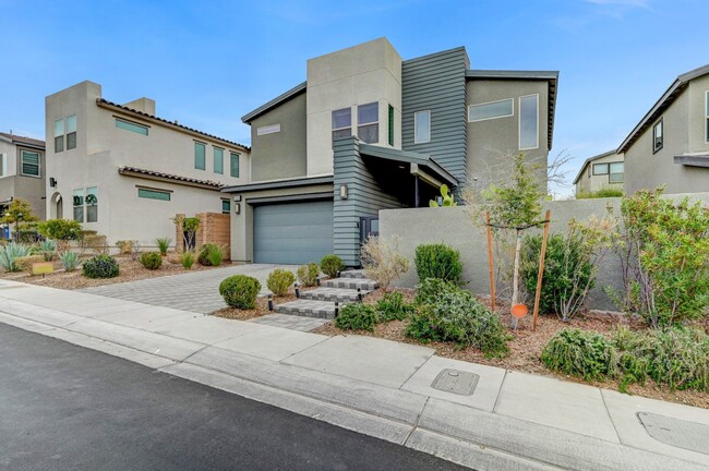 Building Photo - Charming 3 Bedroom, 2 Story Home in Inspir...