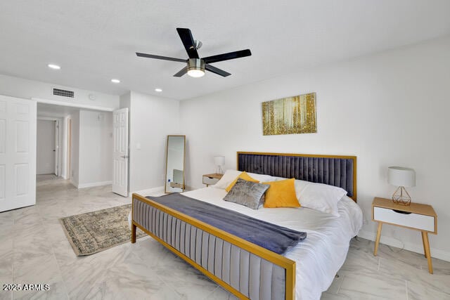 Building Photo - 6216 E Greenway Ln