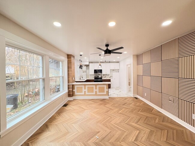 Building Photo - 7128 Card Ln