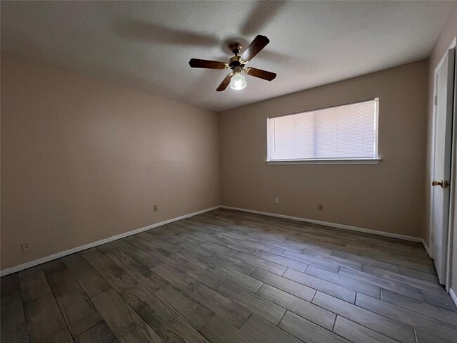 Building Photo - 958 Grand Jct Dr