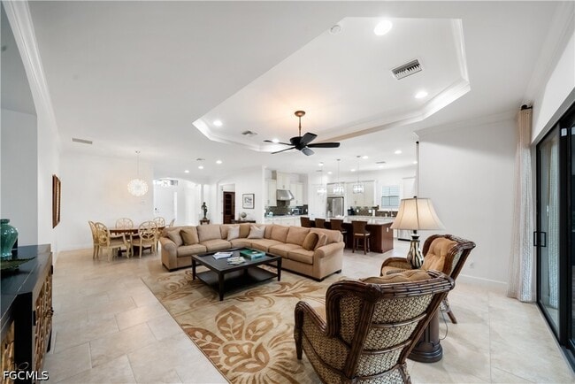 Building Photo - 9235 Rialto Ln