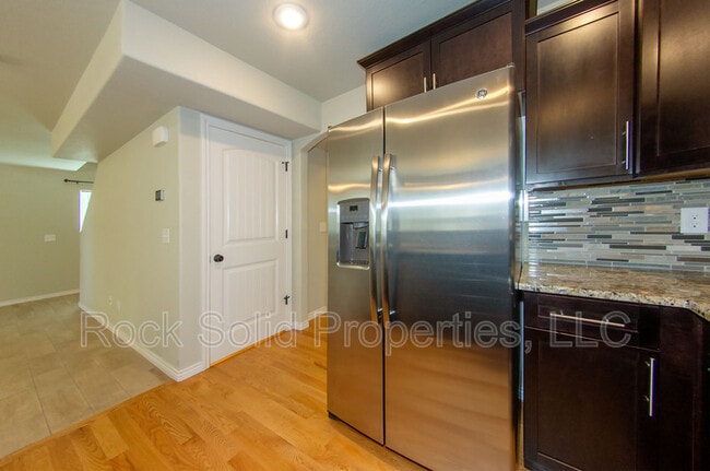 Building Photo - 1031 Old Town Ln