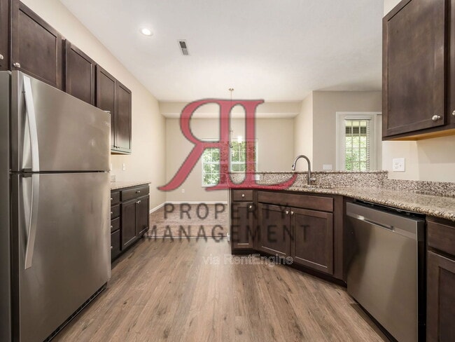 Building Photo - 719 Wintergreen Wy