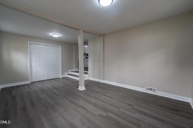 Building Photo - 1001 S Layton Ave