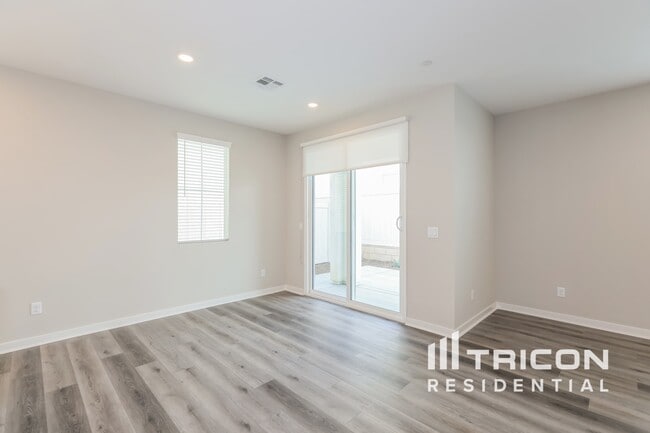 Building Photo - 31647 Willowood Way