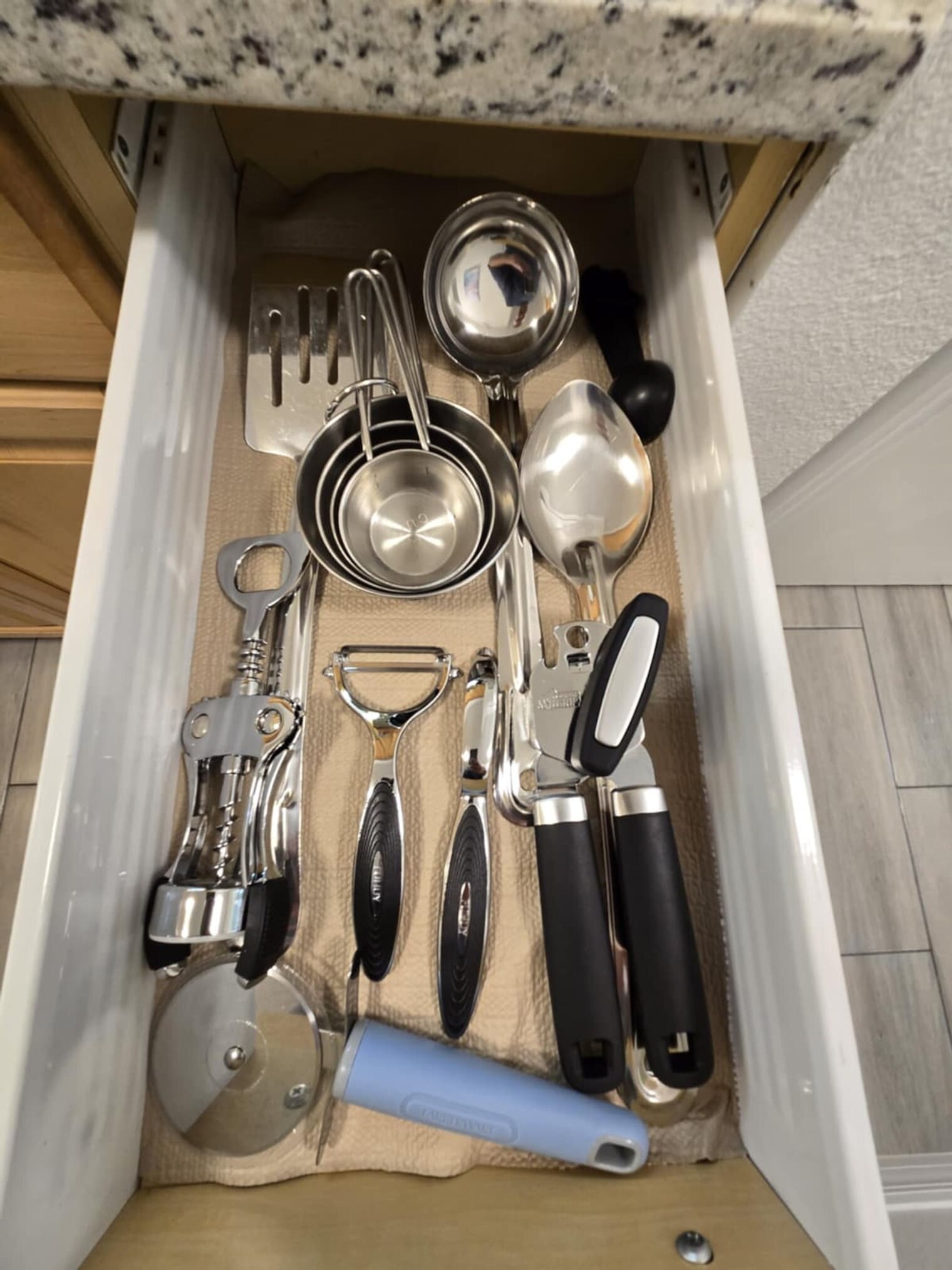 Building Photo - 2208 Irene St