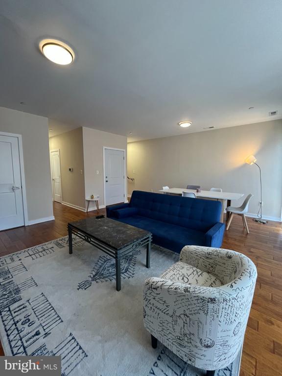 Building Photo - 926 N 15th St