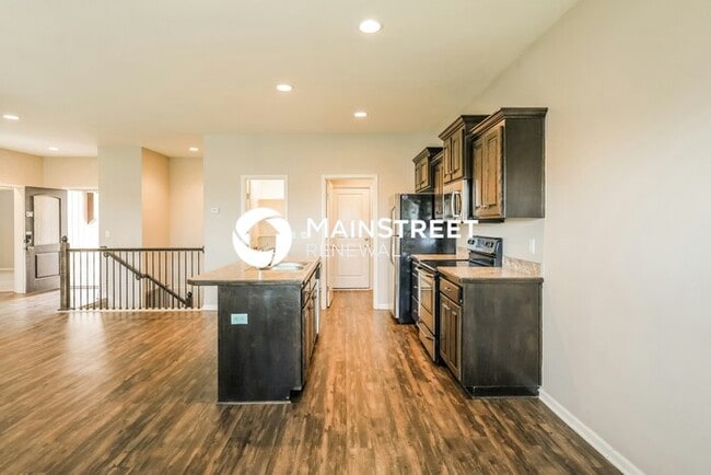 Building Photo - 4 Bedroom Pet-Friendly Home in Grain Valley, MO with Main Street Renewal