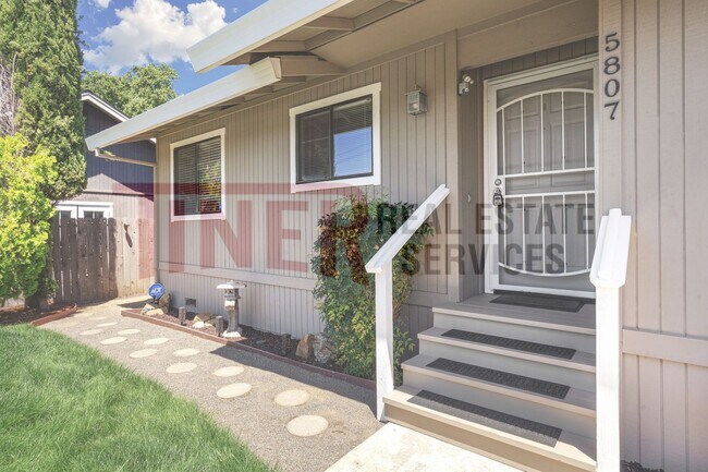 Building Photo - 5807 Filbert Ave