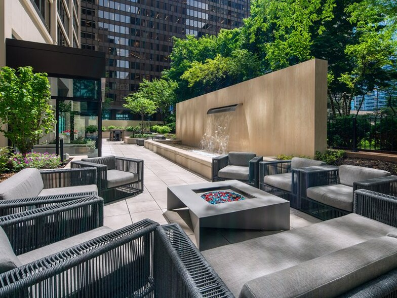 Building Photo - 236 E Wacker Dr