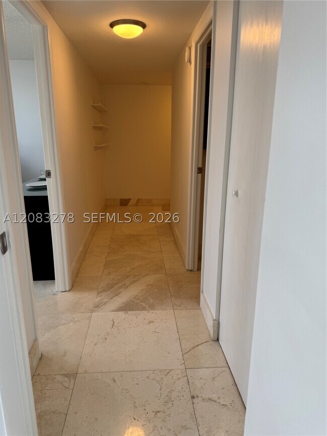 Building Photo - 600 Three Islands Boulevard