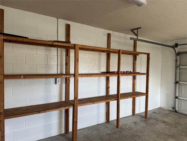 Building Photo - 16 Courtney Pl