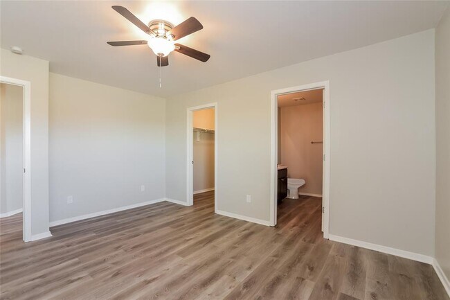 Building Photo - 5713 Gadwall Rd