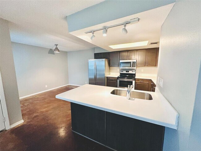 Primary Photo - 3424 Willowrun Dr