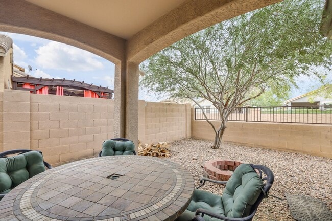 Building Photo - Queen Creek Rental