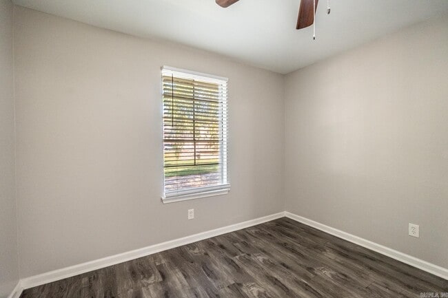 Building Photo - 1601 N Bryant St