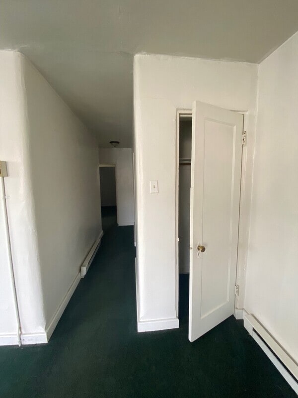 Building Photo - 209 College Ave