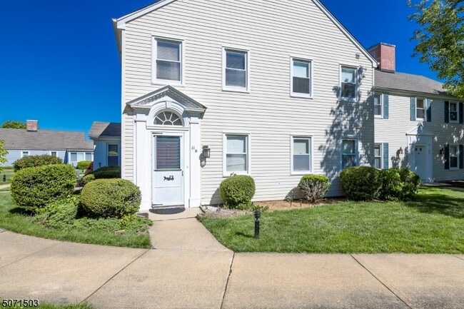 Primary Photo - 11 Village Mall