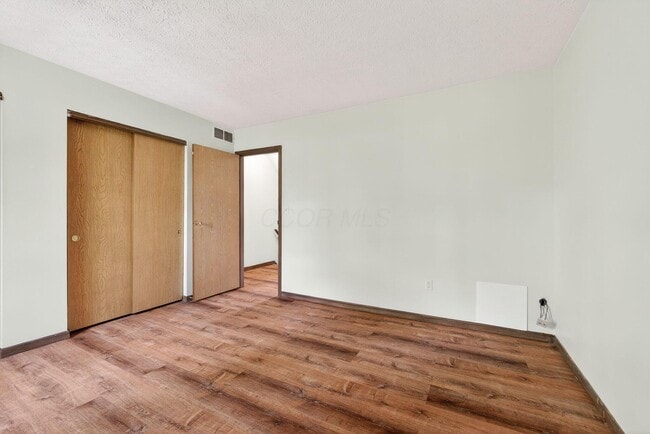 Building Photo - 6462 Brookedge Ct