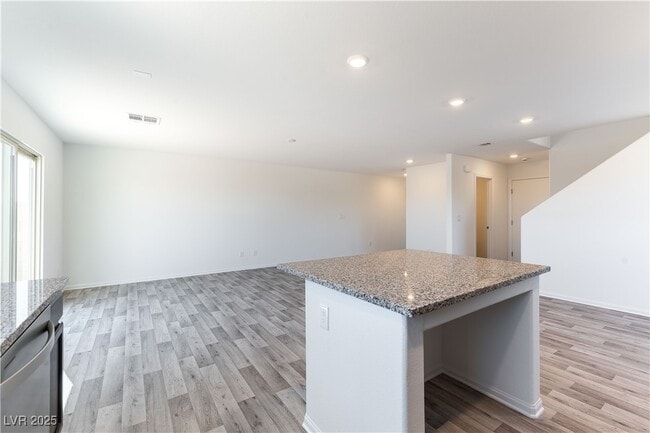 Building Photo - 5904 Swift Lariat St