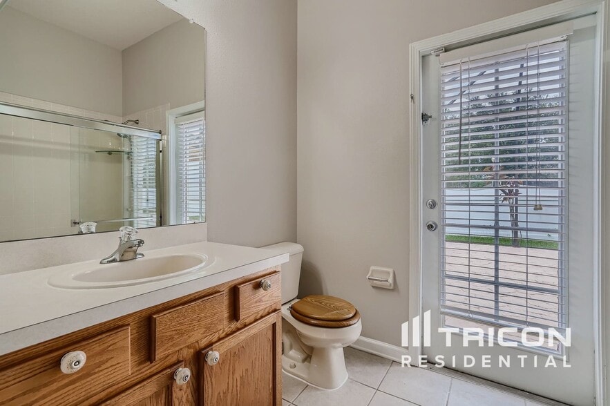 Building Photo - 5113 Alderbrook Pl