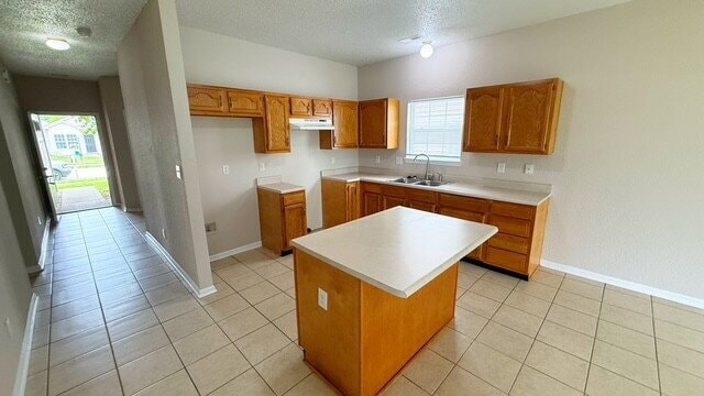 Building Photo - SOUTHEAST SIDE 3 BEDROOM/2 BATH RANCH AVAILABLE NOW!