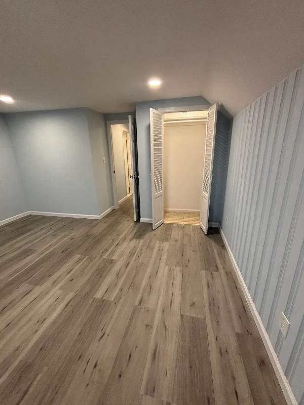 Building Photo - 114 E Meadow Ave