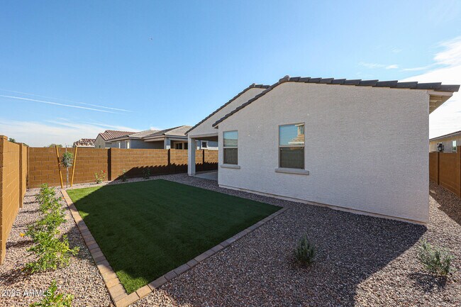 Building Photo - 8730 W Pasadena Ave