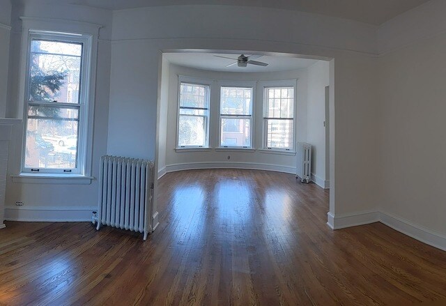 Building Photo - 6229 N Wayne Ave