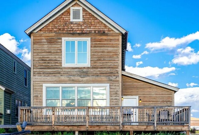 Building Photo - 250 Buckhorn Cir