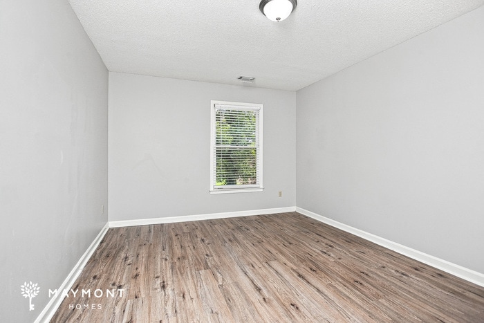 Building Photo - 2273 Hickory Path Dr