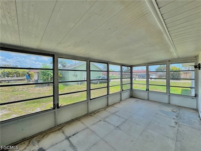 Building Photo - 7346 Captiva Blvd