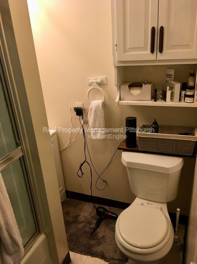 Building Photo - 606 S Mathilda St