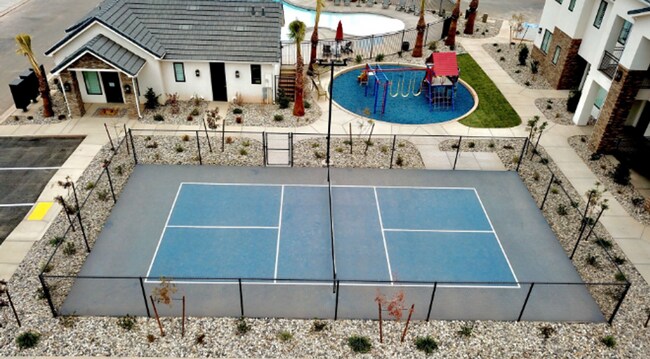 Building Photo - 517 Tincup Ln