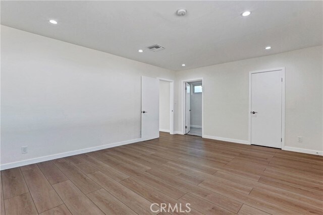 Building Photo - 6851 Forbes Ave