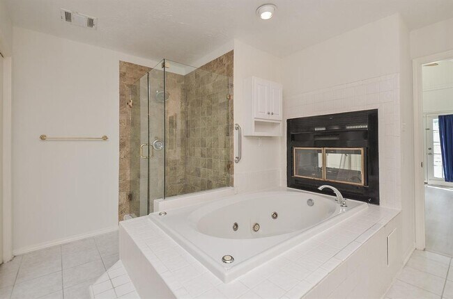 Building Photo - 12707 Sandri Ln