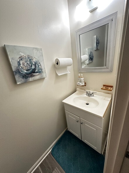 Half Bath - 8719 East Grv